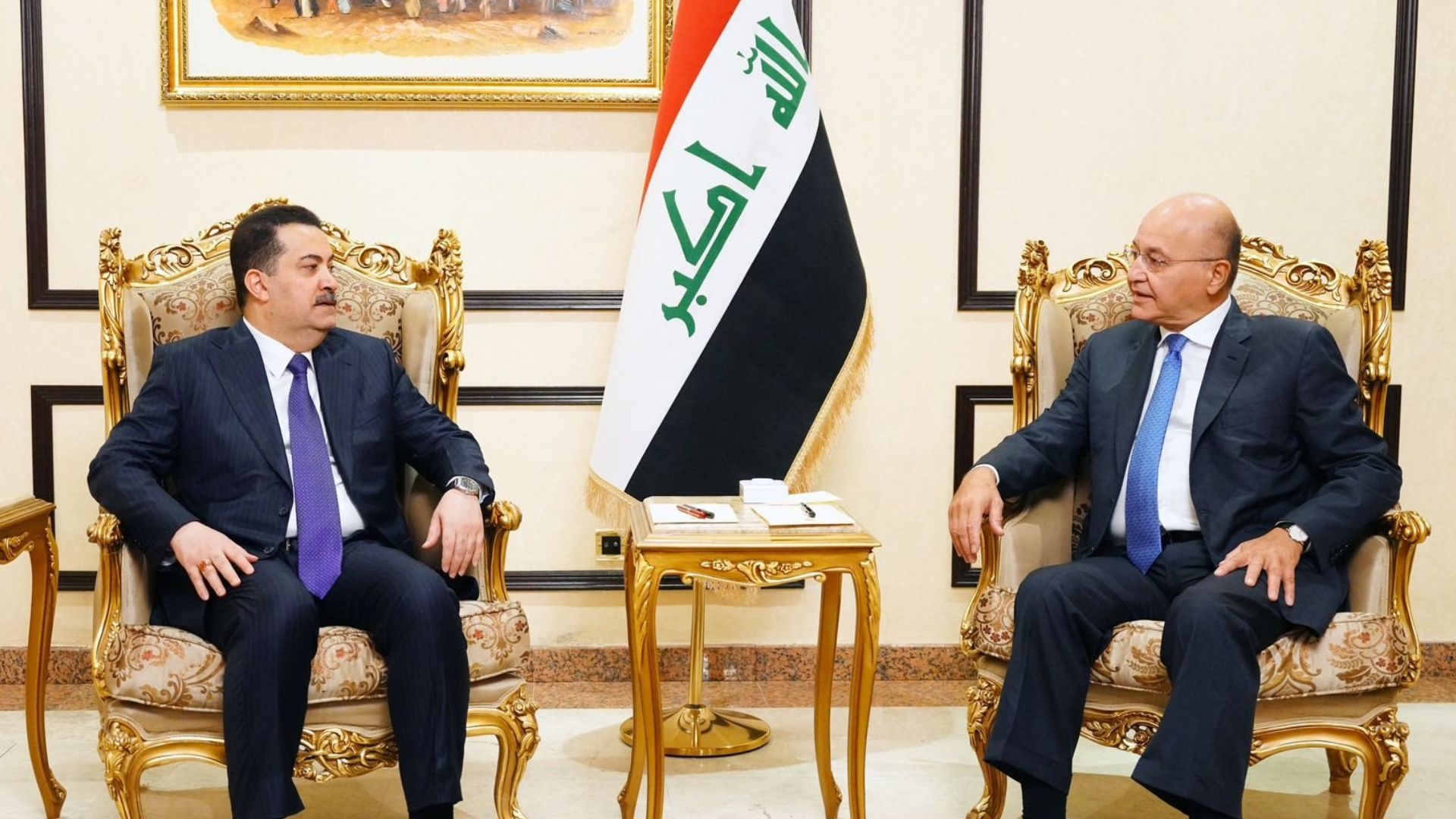 رئيس الوزراء وبرهم صالح يبحثان الاوضاع العامة 